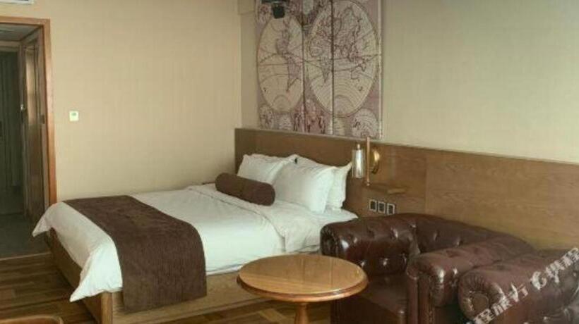 Hotel James Joyce Coffetel Baoding Railway Station