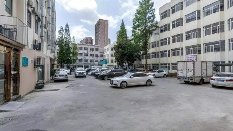 ホテル Jinjiang Inn Select Xiangyang Railway Station Qinghe Road