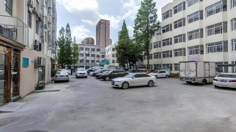 ホテル Jinjiang Inn Select Xiangyang Railway Station Qinghe Road