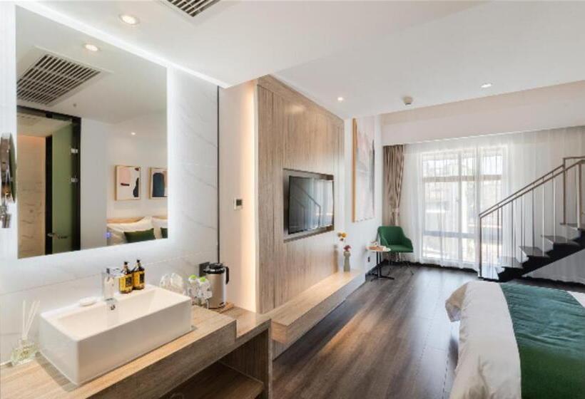 Immersing Hotel Yangshuo West Street Li Lake Travel Photography