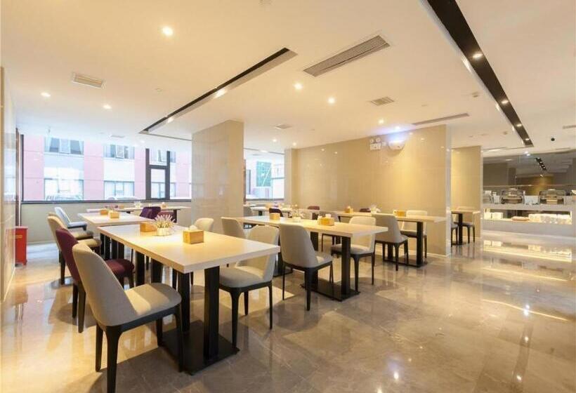 Lavande Hotels Wuhan Guanggu Yangjiawan Metro Station