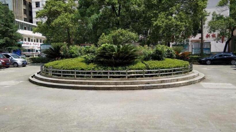 Pai Hotel Loudi Chunyuan Pedestrian Street Louxing Plaza