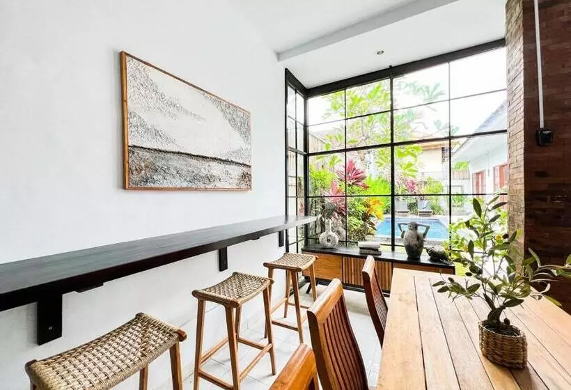 Majatalo Island Boy Guesthouse A Prime Location In Canggu