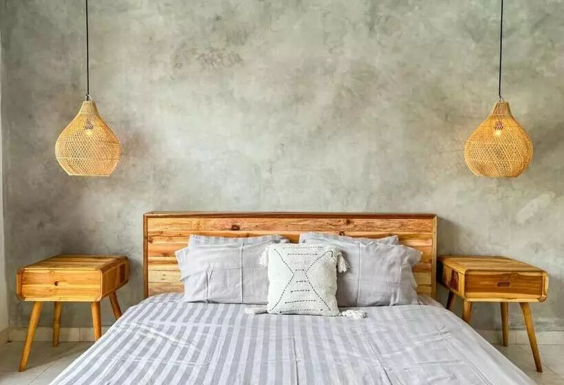 Majatalo Island Boy Guesthouse A Prime Location In Canggu