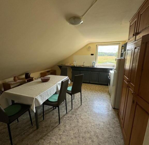 Пансион Konkoly Lovarda és Vendégház Lenti