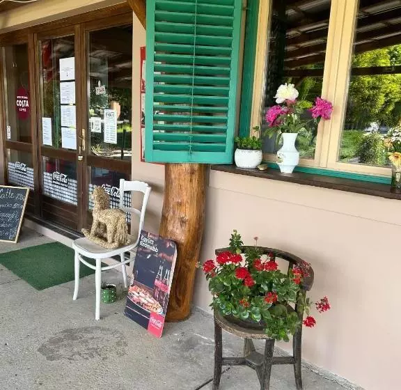 ペンション Konkoly Lovarda és Vendégház Lenti