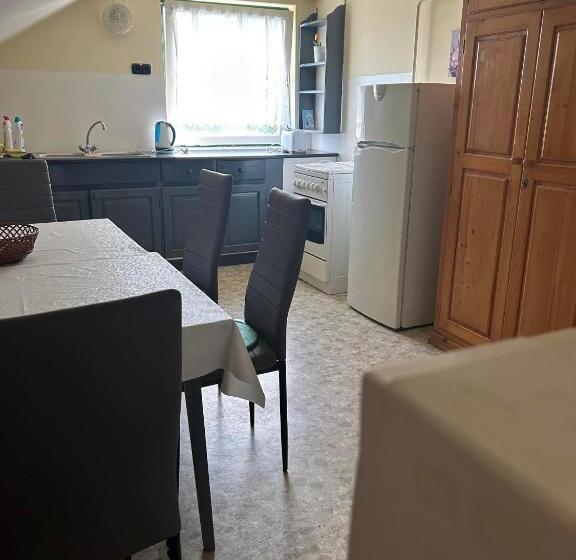 Пансион Konkoly Lovarda és Vendégház Lenti