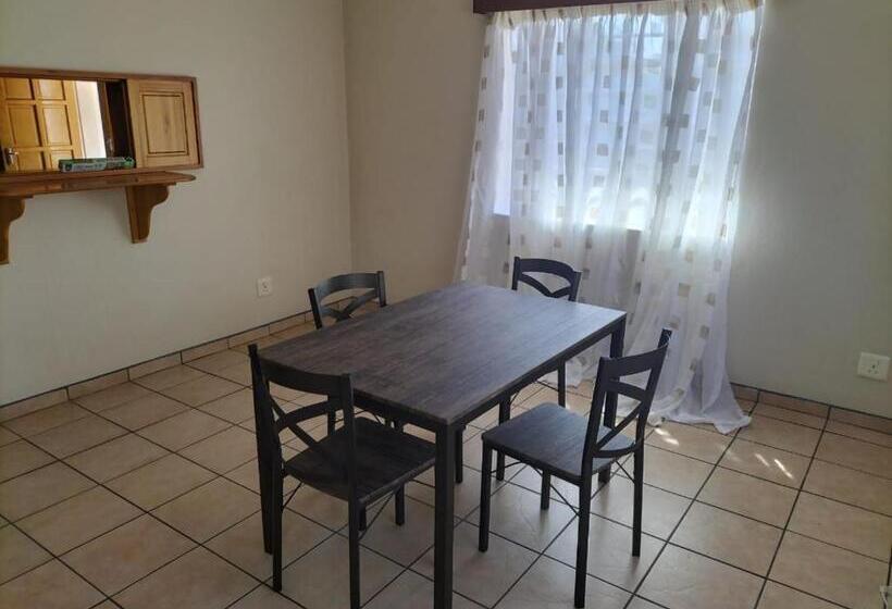 پانسیون Restwell Accommodation