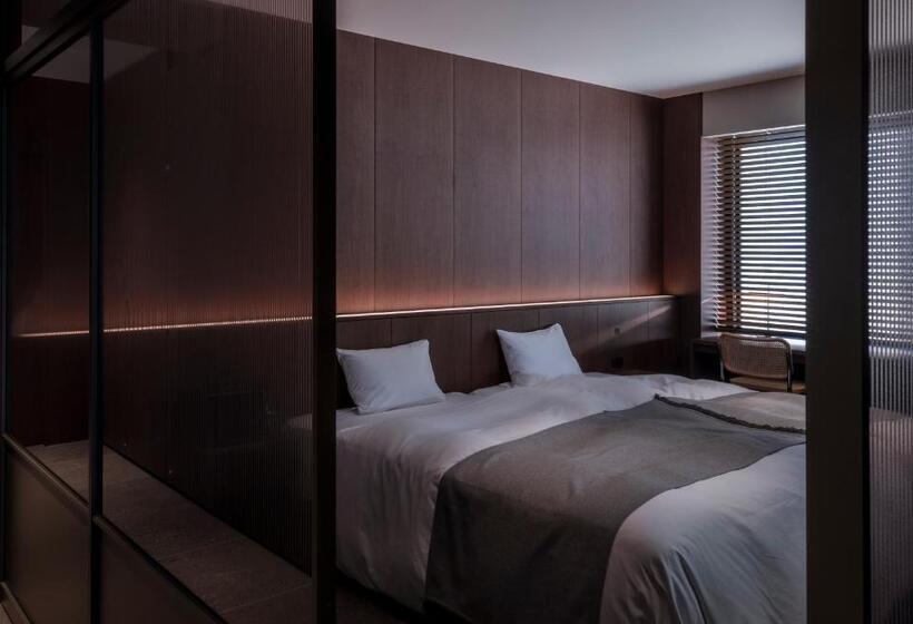 منتجع Not A Hotel Fukuoka