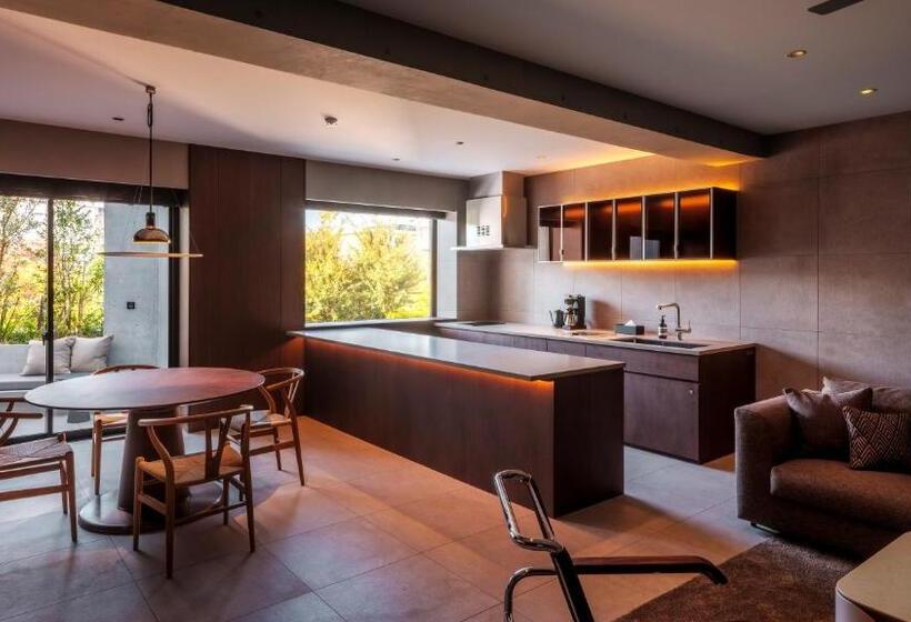 منتجع Not A Hotel Fukuoka