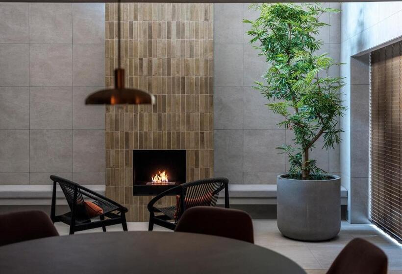 منتجع Not A Hotel Fukuoka