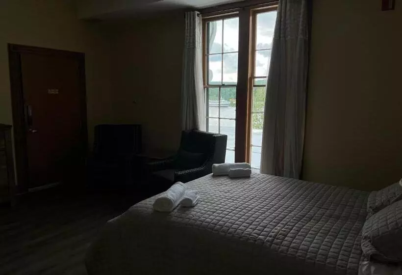 ユースホステル Gelston House Inn