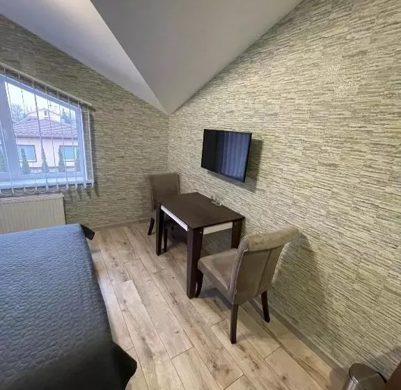 Hotelli ні пуху, ні пера!