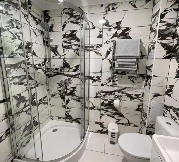 Hotelli ні пуху, ні пера!