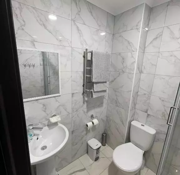 Hotelli ні пуху, ні пера!