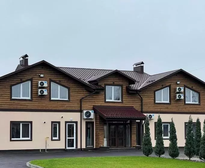 Hotelli ні пуху, ні пера!