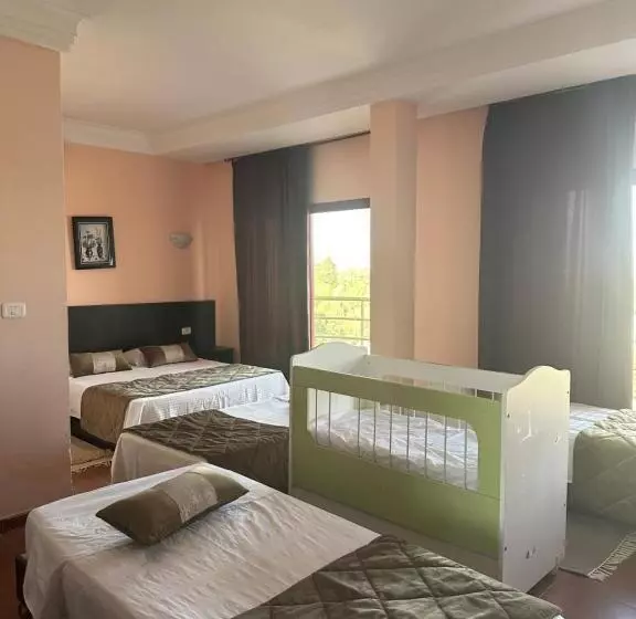 هتل Hôtel Galaxy