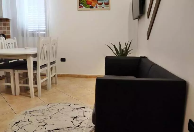 Szálloda Laura