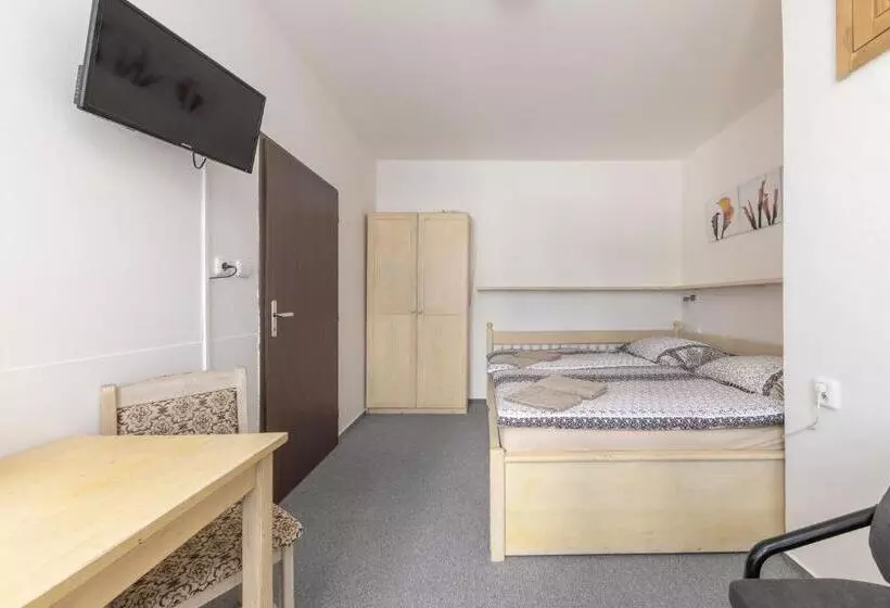 Hotelli Pivovar Polička