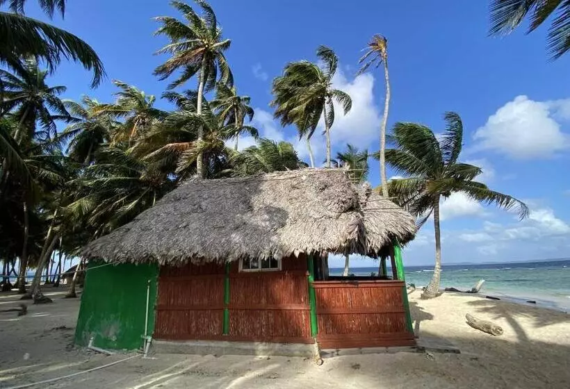 Isla Guarsidub San Blas Cabaña Sobre El Mar