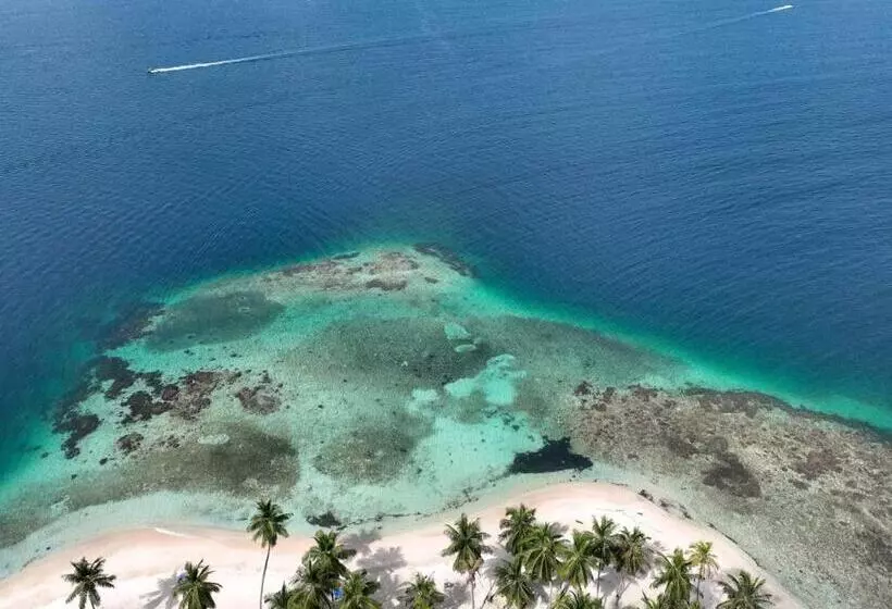 Isla Guarsidub San Blas Cabaña Sobre El Mar