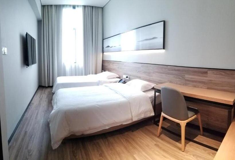 Отель Unijoy Cityinn Oct Loft Shenzhen有集城市客栈创意园店