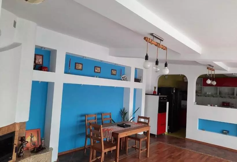 Pensió Apartament 3 Papuci