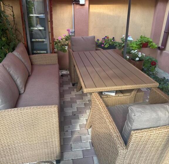 Pensjonat Apartament 3 Papuci