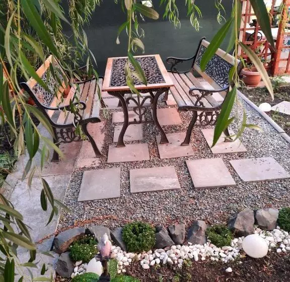 Pensió Apartament 3 Papuci