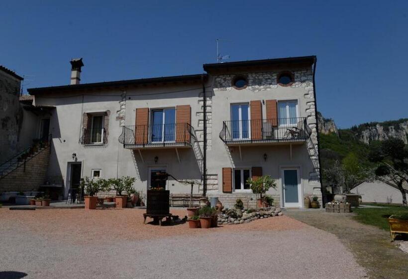 פנסיון Bnb La Corte