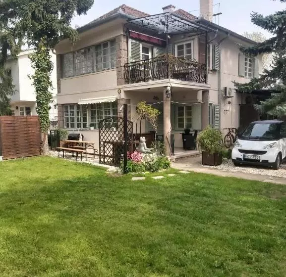 پانسیون Newmidi Studio Terrace, Wifi