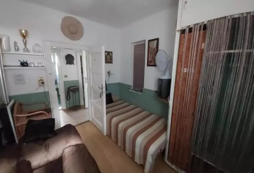 پانسیون Newmidi Studio Terrace, Wifi