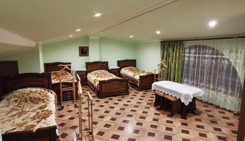 Bed and Breakfast Halidzor