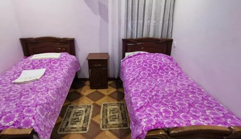 Aamiaismajoitus (B&B) Halidzor