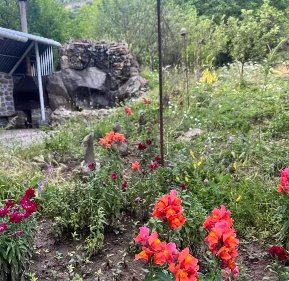 Aamiaismajoitus (B&B) Halidzor