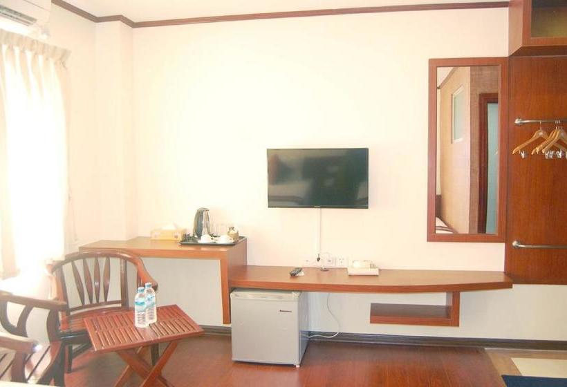 هتل Memory Sittwe