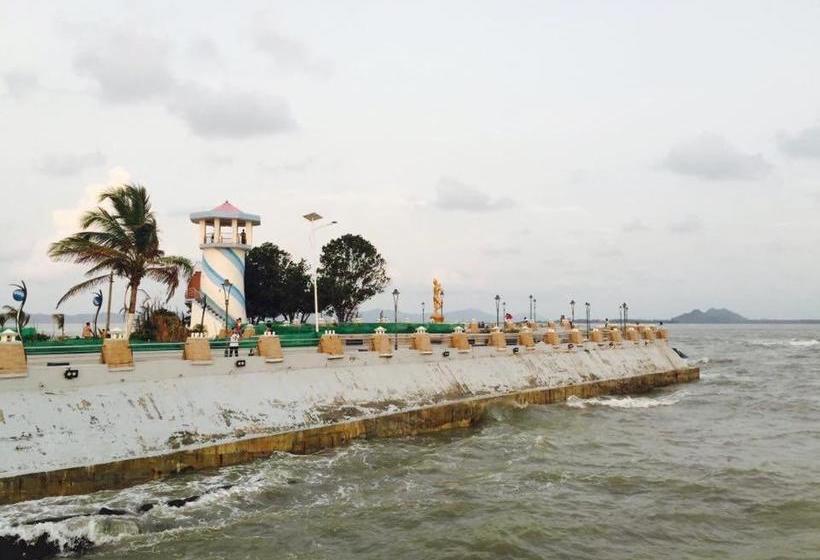 هتل Memory Sittwe