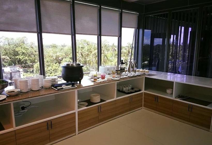 هتل Memory Sittwe