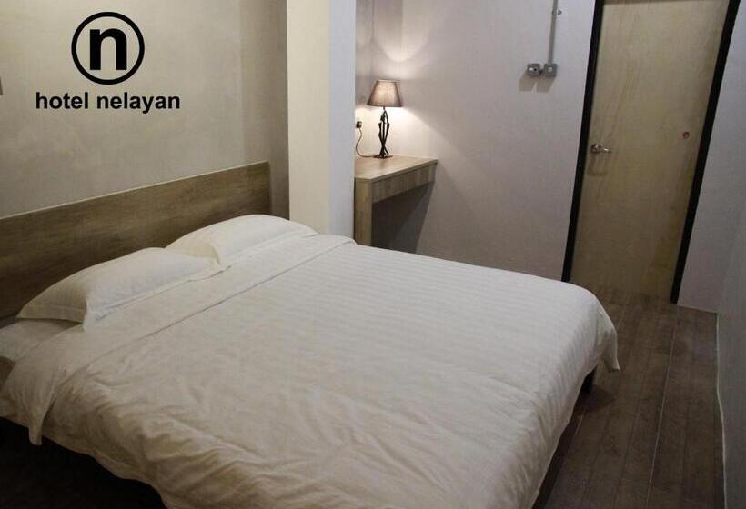 فندق Nelayan