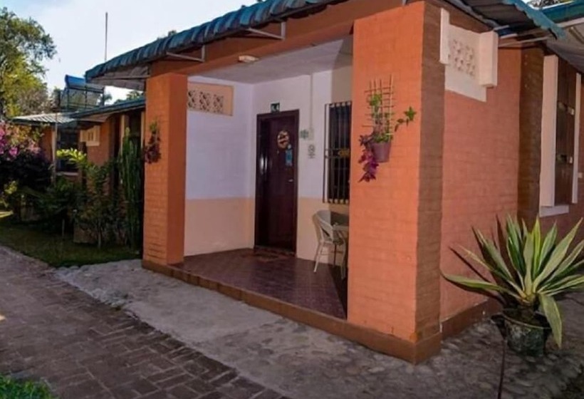 هتل Wun Tawp Garden