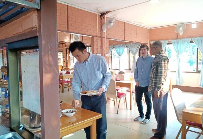 هتل Wun Tawp Garden