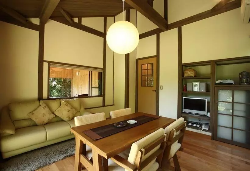旅館 Onsensui Pool & Fufu Rotenburo No Hanareyado Yurian