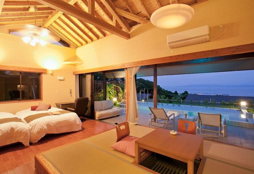 Ryokan Onsensui Pool & Fufu Rotenburo No Hanareyado Yurian