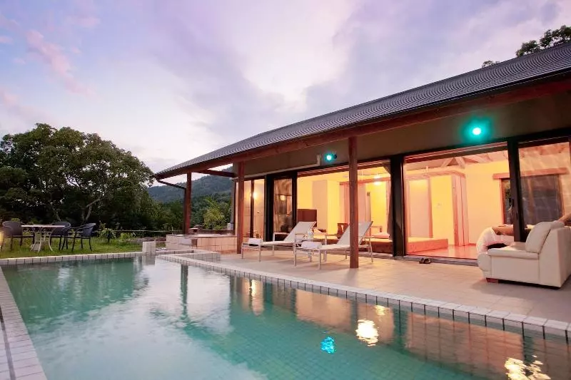 旅館 Onsensui Pool & Fufu Rotenburo No Hanareyado Yurian