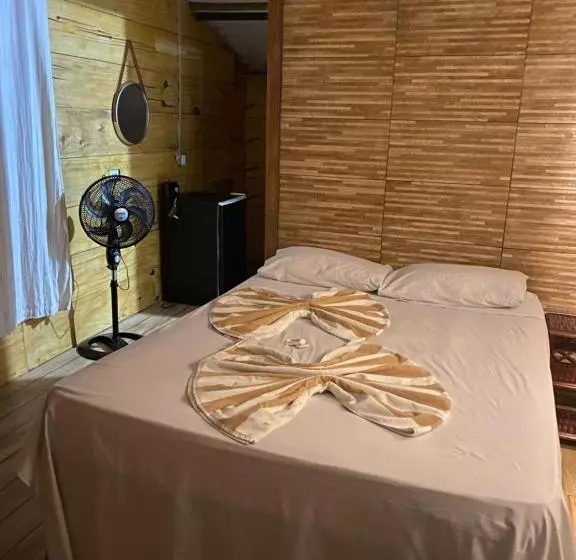 ユースホステル Pousada Perola Beach