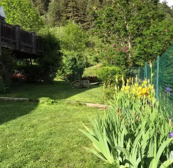 Aamiaismajoitus (B&B) Chez Fred Et Carine