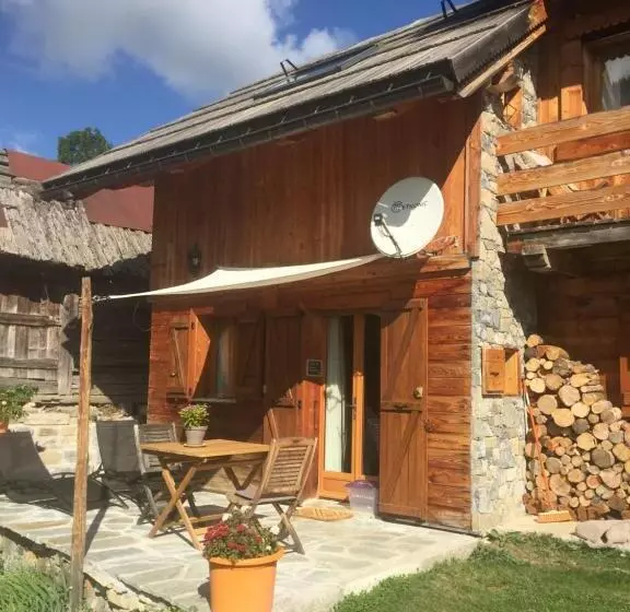 Aamiaismajoitus (B&B) Chez Fred Et Carine