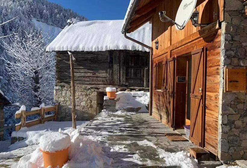 Aamiaismajoitus (B&B) Chez Fred Et Carine