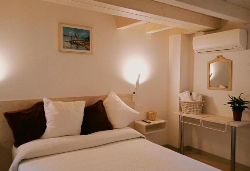 تختخواب و صبحانه La Colombara