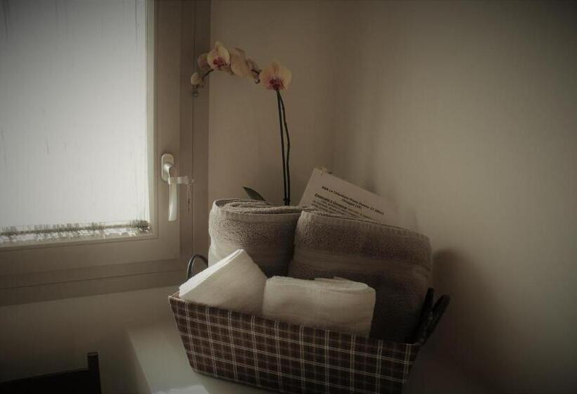 تختخواب و صبحانه La Colombara